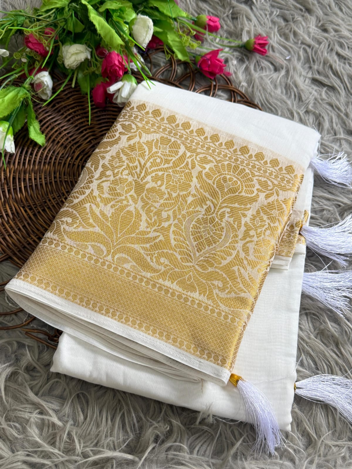 White Onam Special Soft Silk Saree with Elegant Gold Woven Design & Tassels