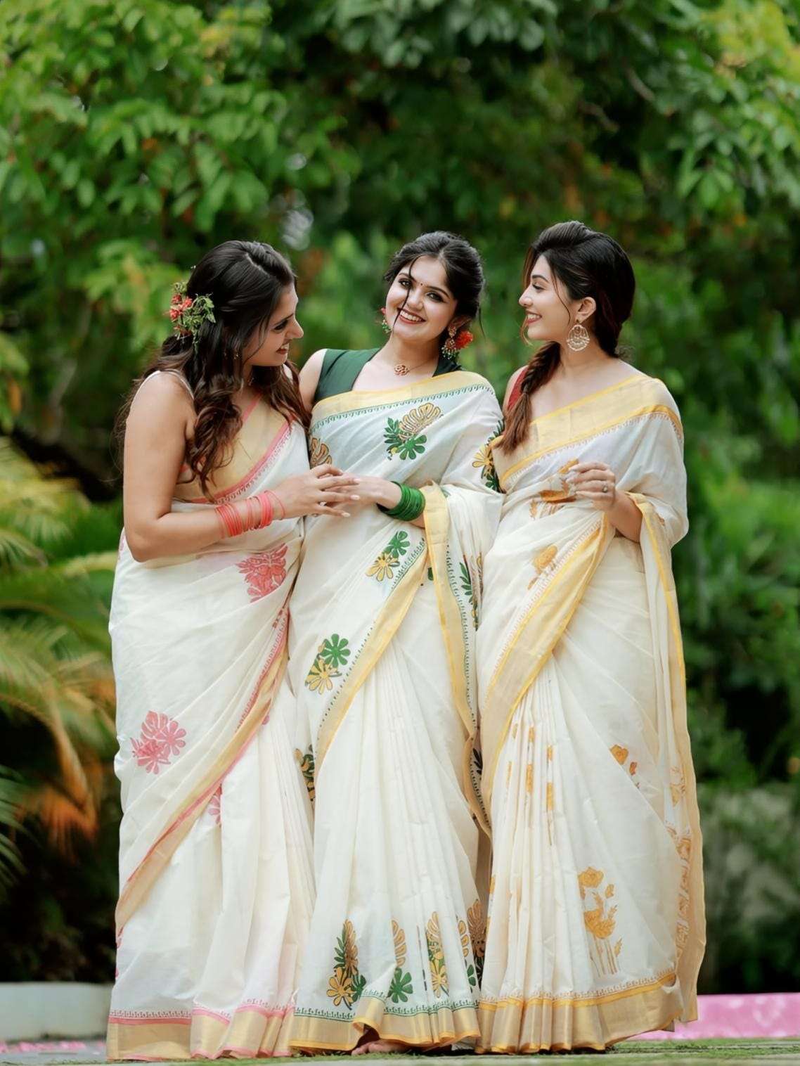 Classic Off-White and Mustard Floral Printed Mul Cotton Saree