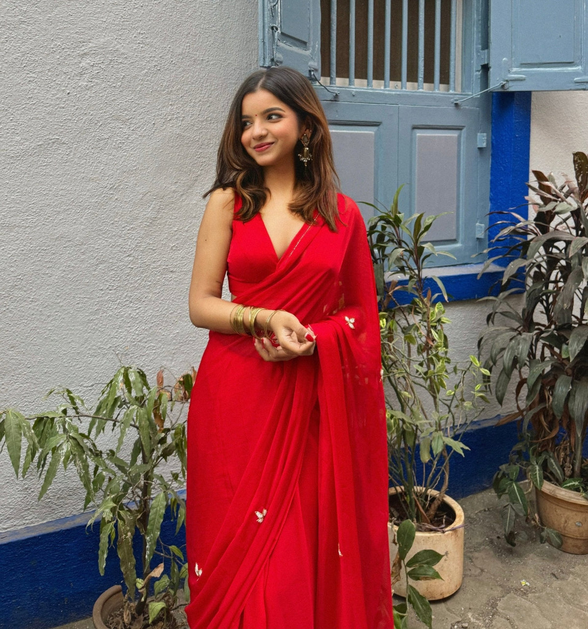 Vibrant Crimson Red Mul Cotton Saree