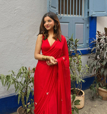 Vibrant Crimson Red Mul Cotton Saree